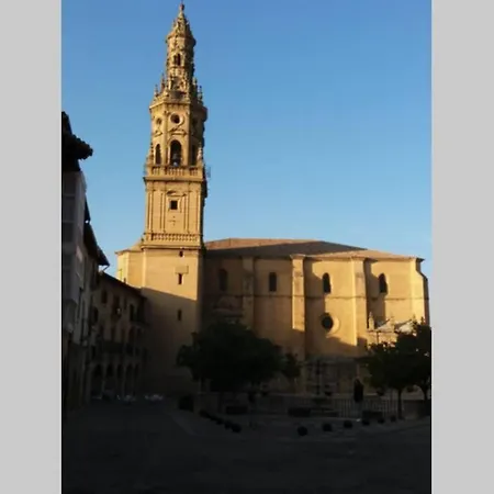 Bonito Alojamiento En Briones Exterior photo